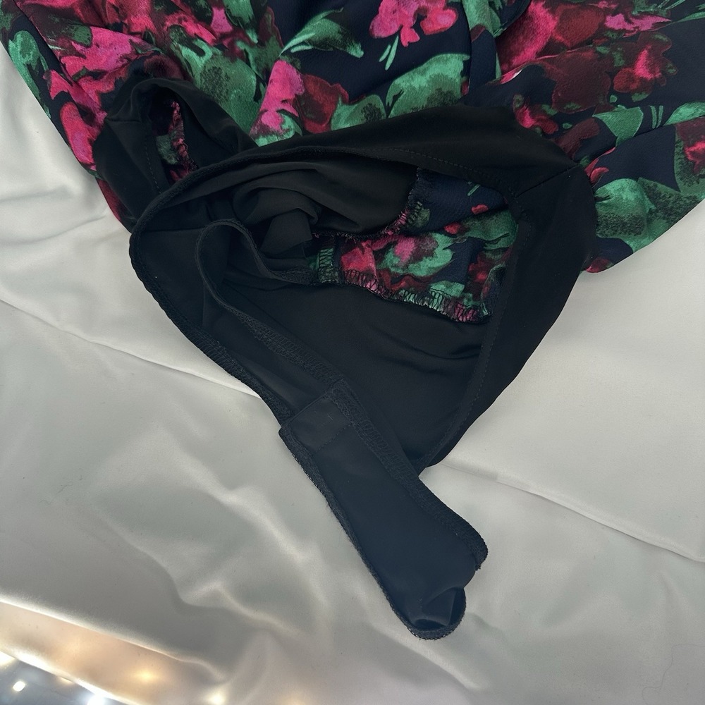 MISA Los Angeles Sz M V-Neck Black Floral Long Sleeve Dolman‎ Sleeve Bodysuit - Picture 6 of 8